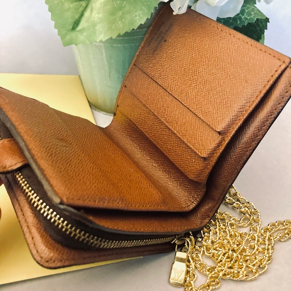 Louis Vuitton Monogram Compact Zip Wallet 2007 - Picture 11 of 16